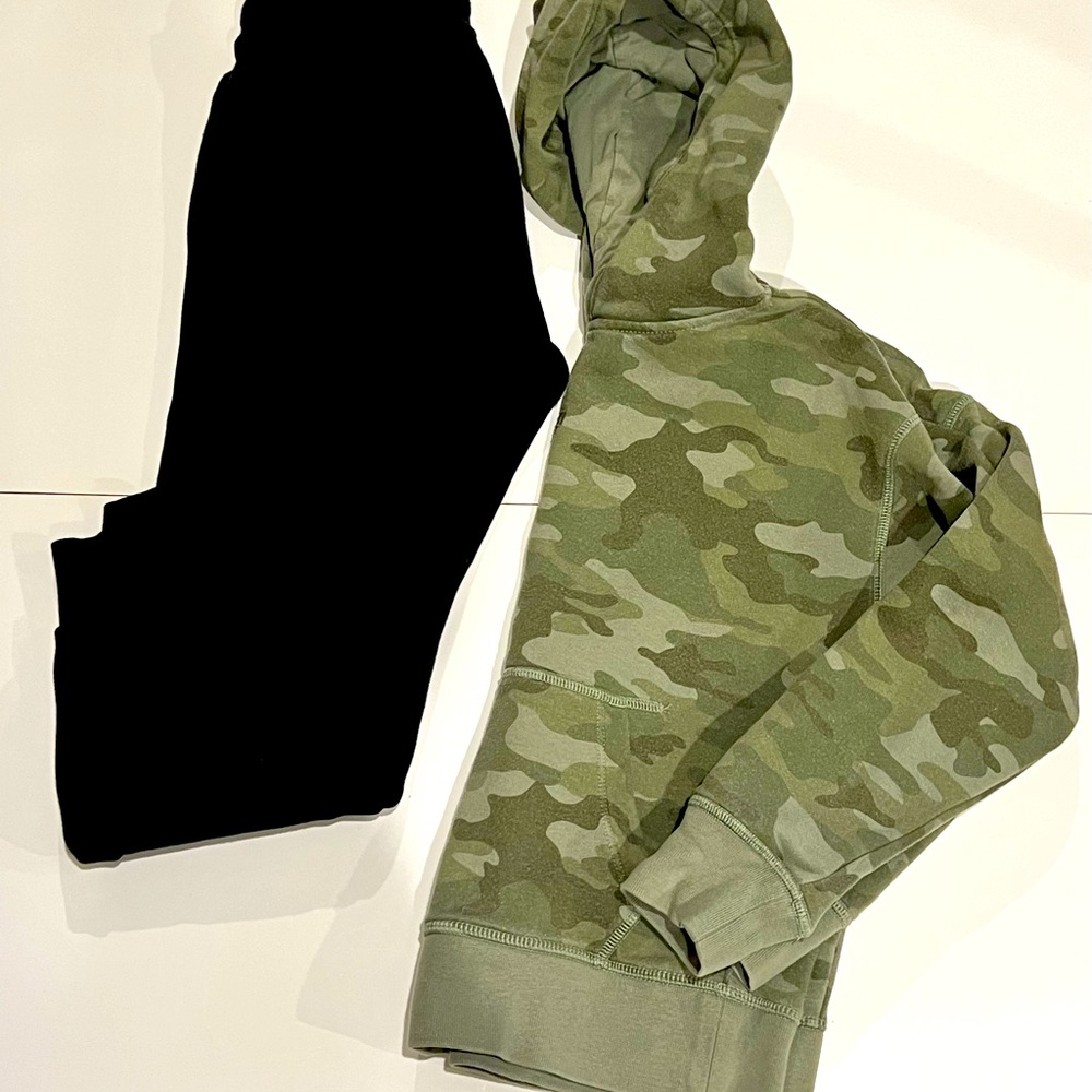 Boys size 8, Gap hoodie and H&M black sweatpants